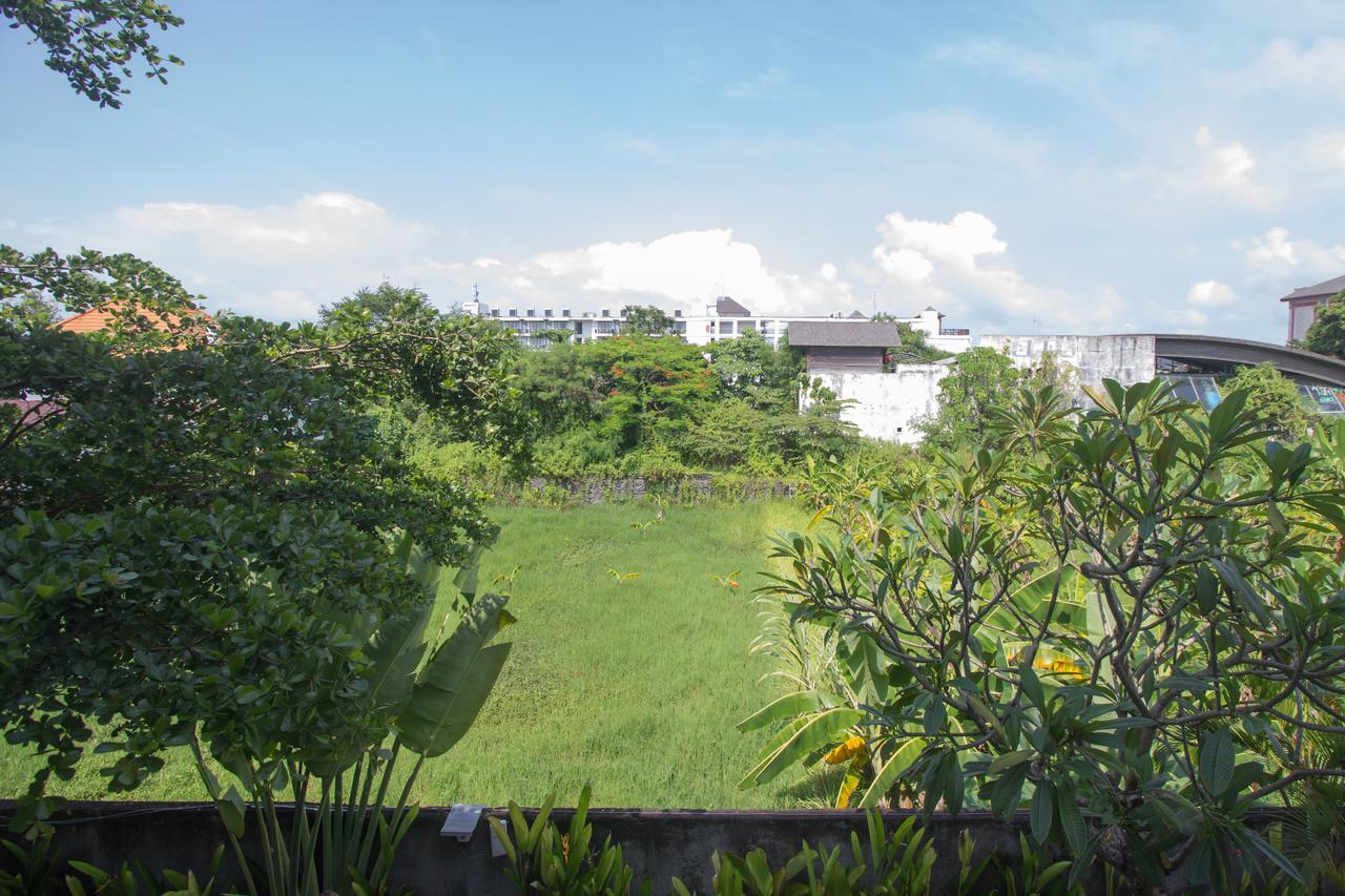 Soraya Apartment Seminyak Екстериор снимка